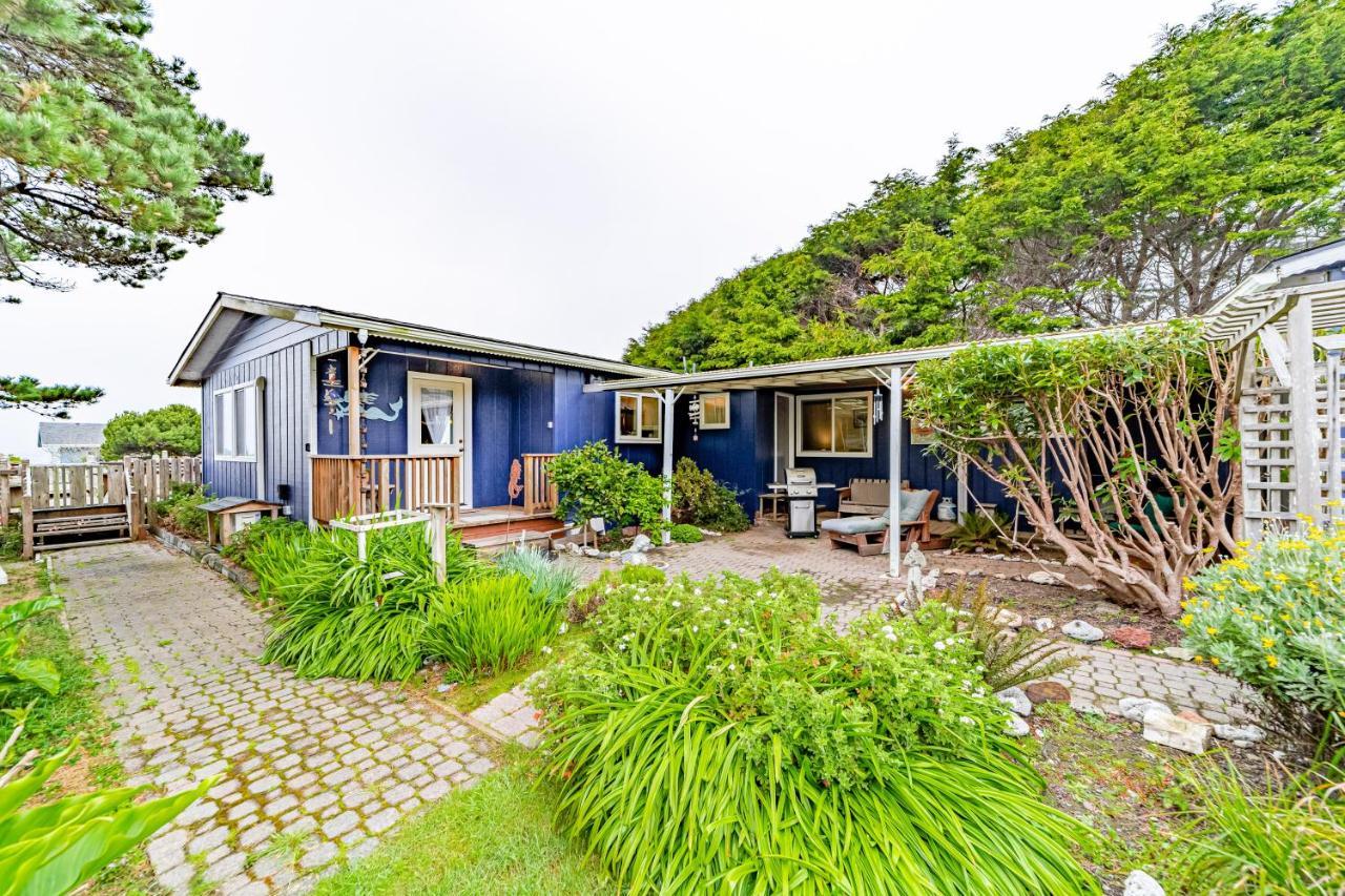 Sea Dreamer Cottage Smith River 外观 照片